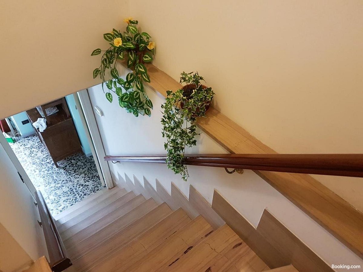 Galleria La Casetta Di Via Fara